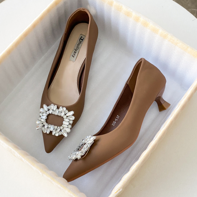 335-6法式小高跟3CM尖头细跟高跟鞋女秋2025新款复古水钻方扣单鞋