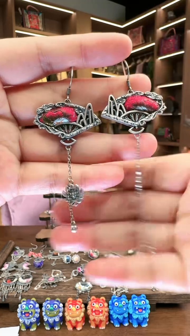 【闪购商品】织绣245黔东南苗族刺绣