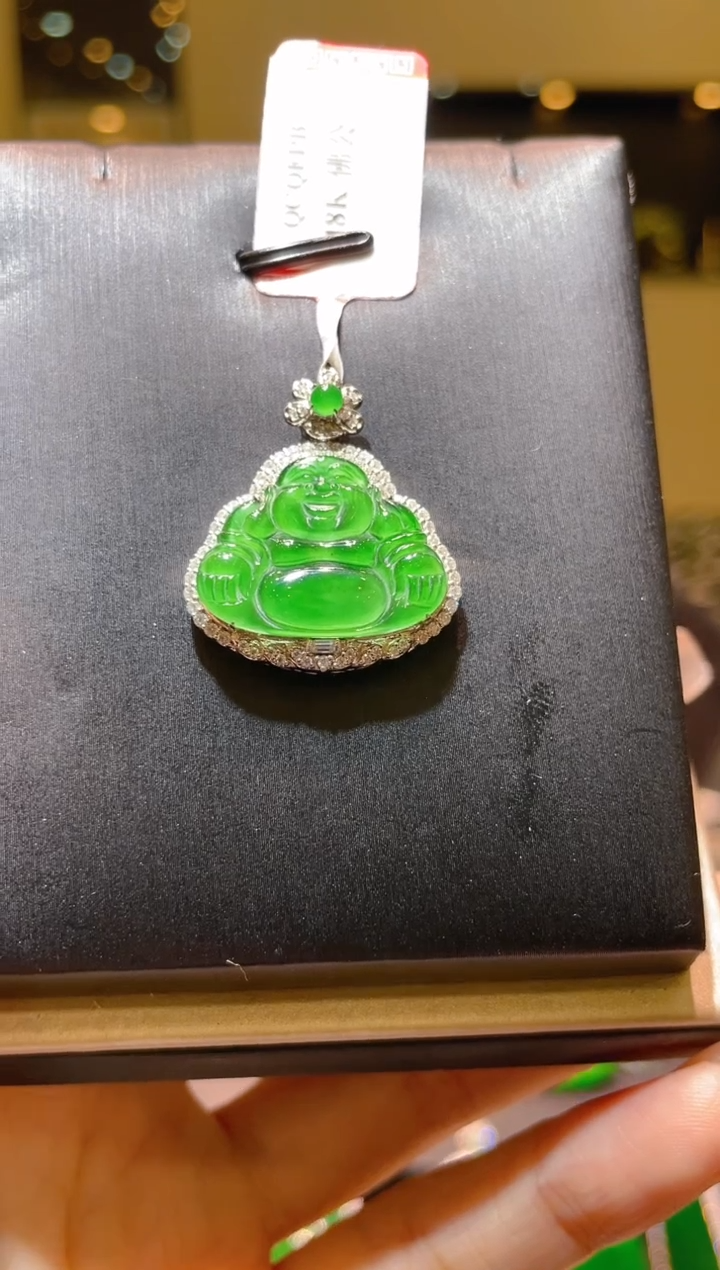 【闪购商品】翡翠吊坠(赠链)18K金镶嵌A99