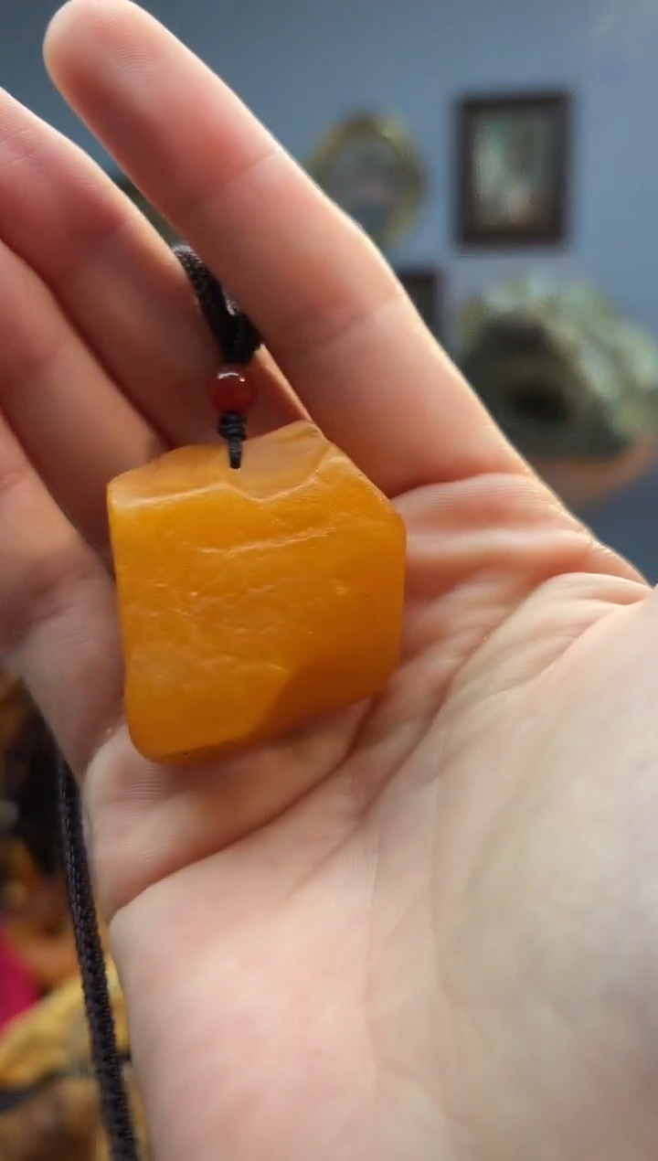 琥珀颈饰未镶嵌吊坠