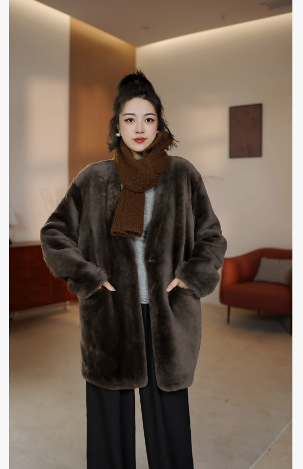 2025新款兮凹【抹茶黑巧】皮毛一体时尚显瘦百搭大牌轻奢中长款