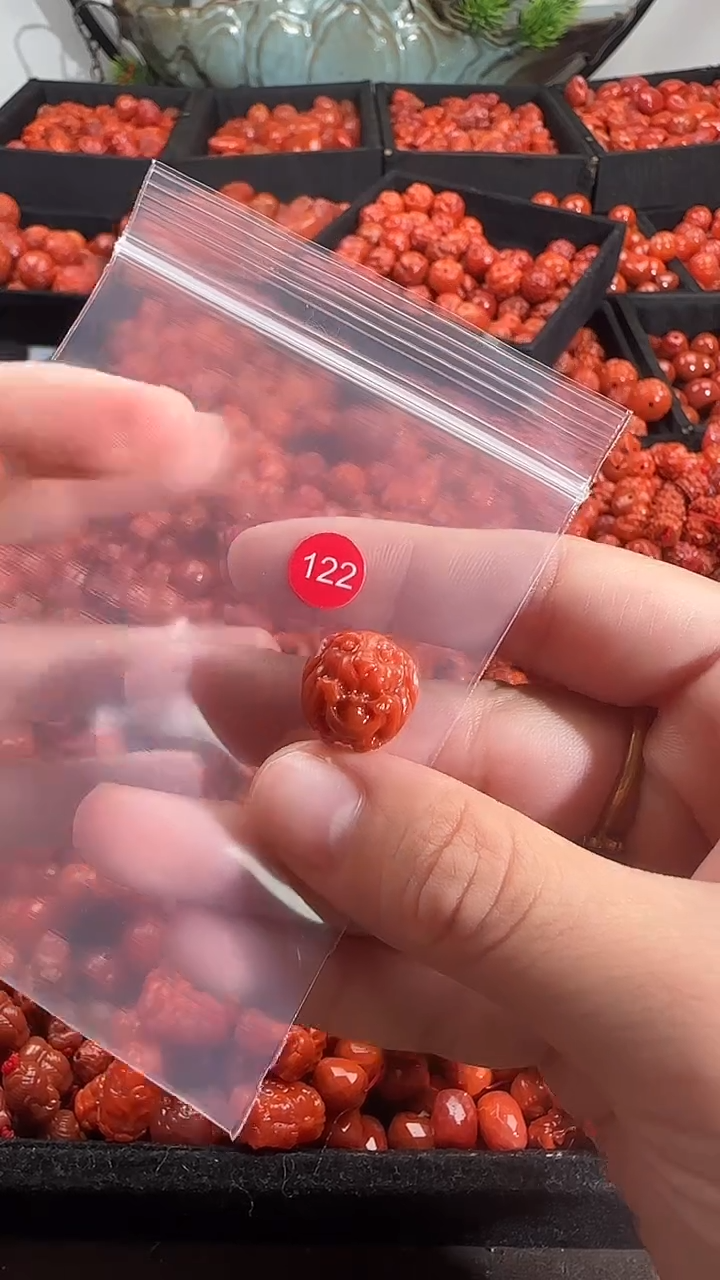 颈饰未镶嵌南红玛瑙1