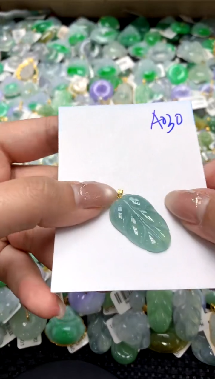 【闪购商品】翡翠颈饰18K金镶嵌1111111111111111