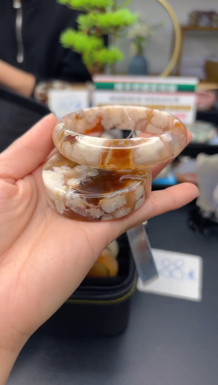 【闪购商品】石英质玉手镯未镶嵌C340(58圈赠送镯心)