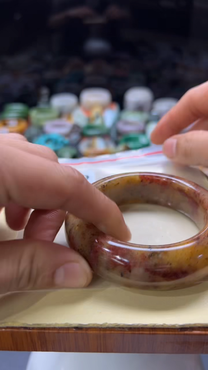 【闪购商品】石英质玉手镯未镶嵌019