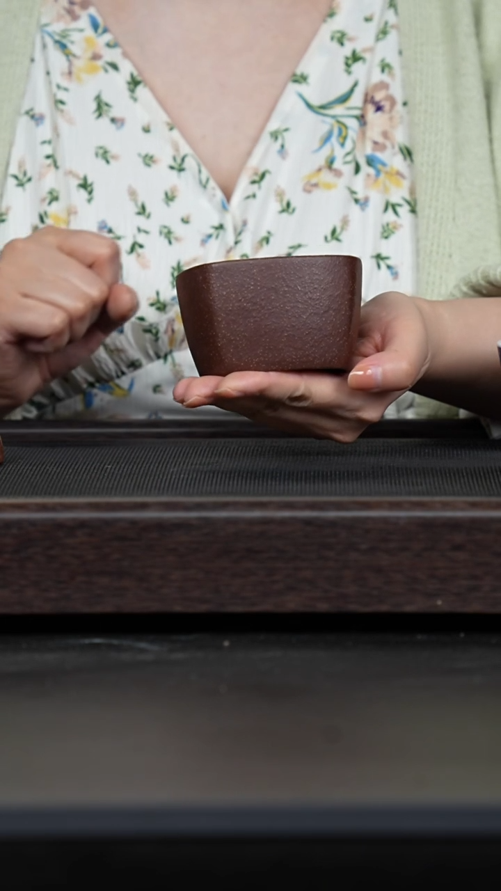 紫砂茶壶梨皮紫泥太湖石混方杯