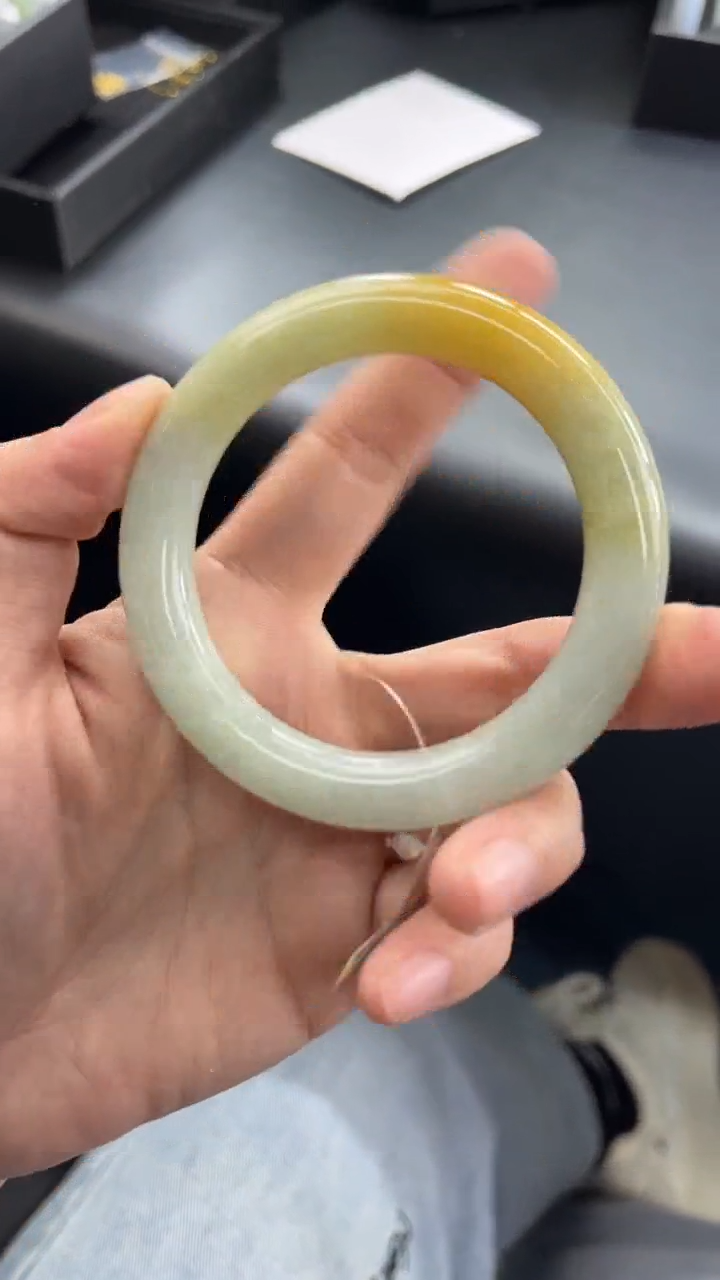 【闪购商品】翡翠手镯未镶嵌手镯