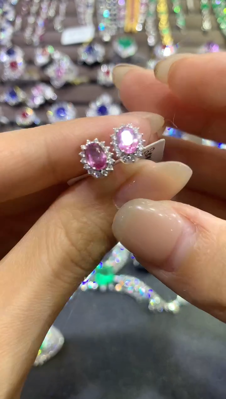 【闪购商品】彩色蓝宝石耳饰18K金镶嵌a507        