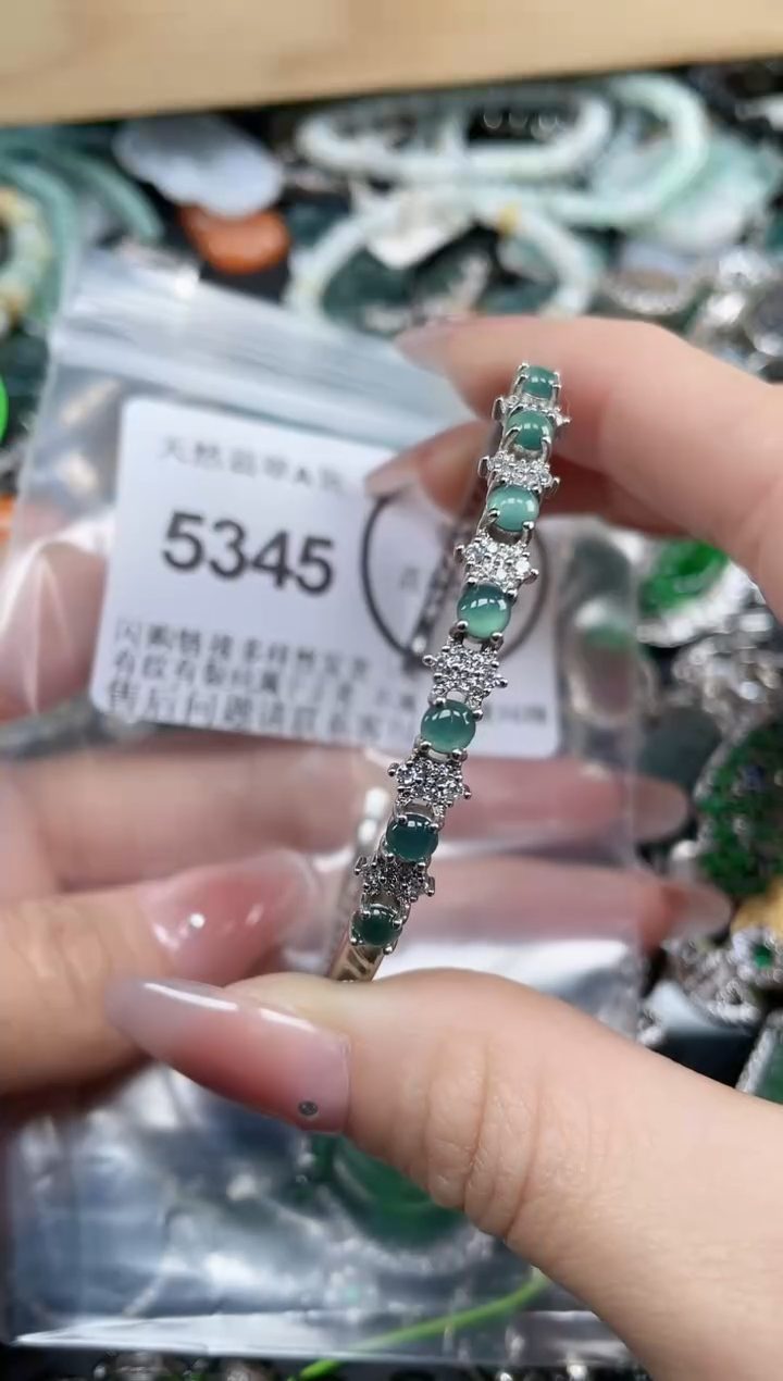 颈饰合金翡翠5345