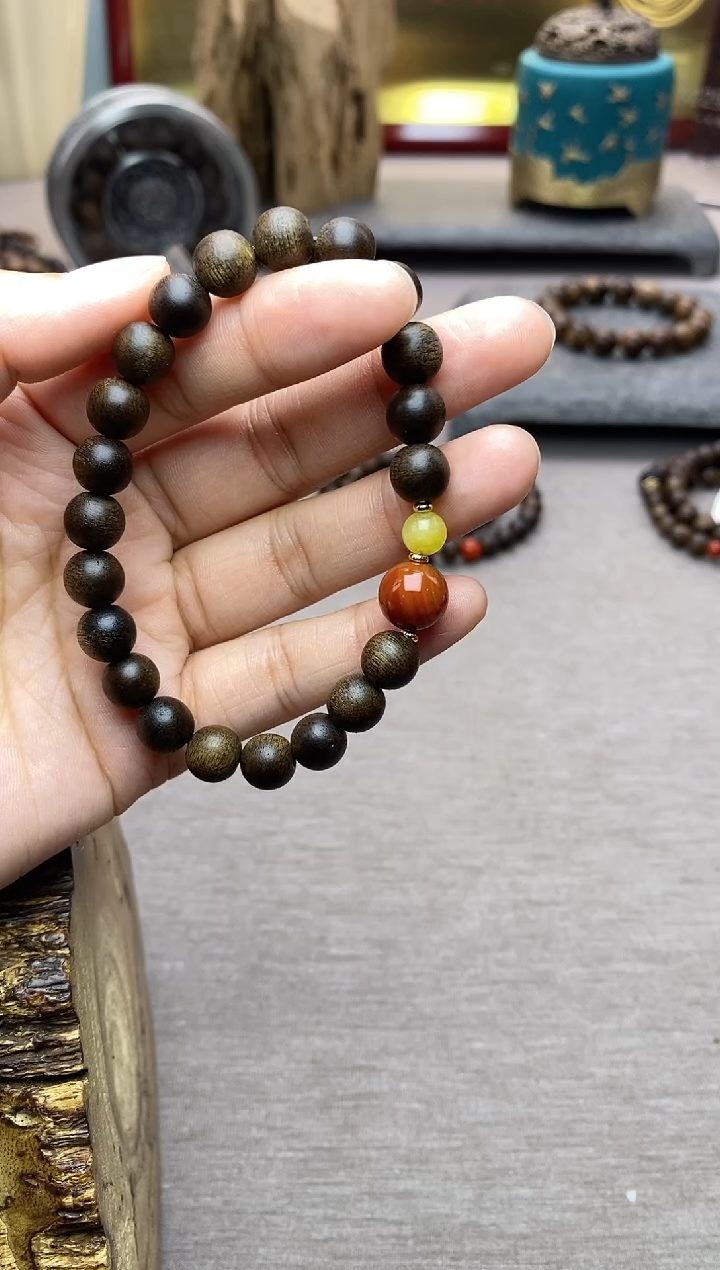 【闪购商品】沉香手串越南顺化玉化紫棋楠08 沉水单圈+配饰