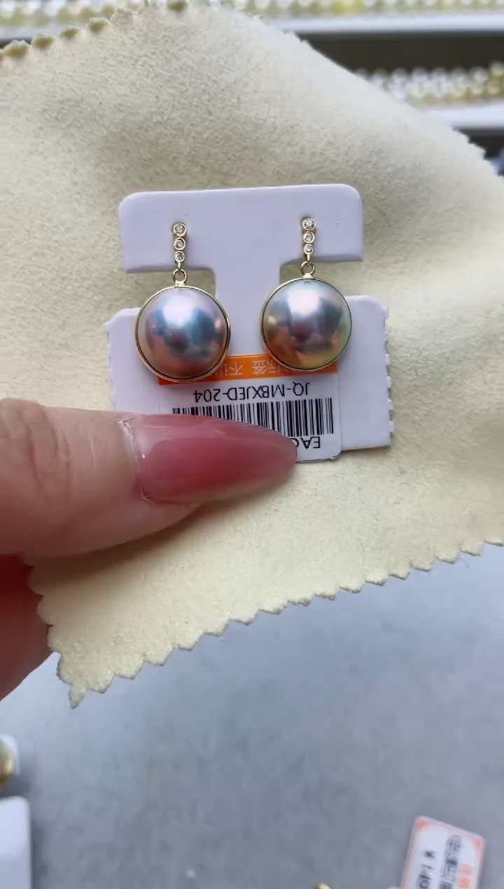 【闪购商品】拼合珍珠（马贝珠）耳饰18K金镶嵌A49