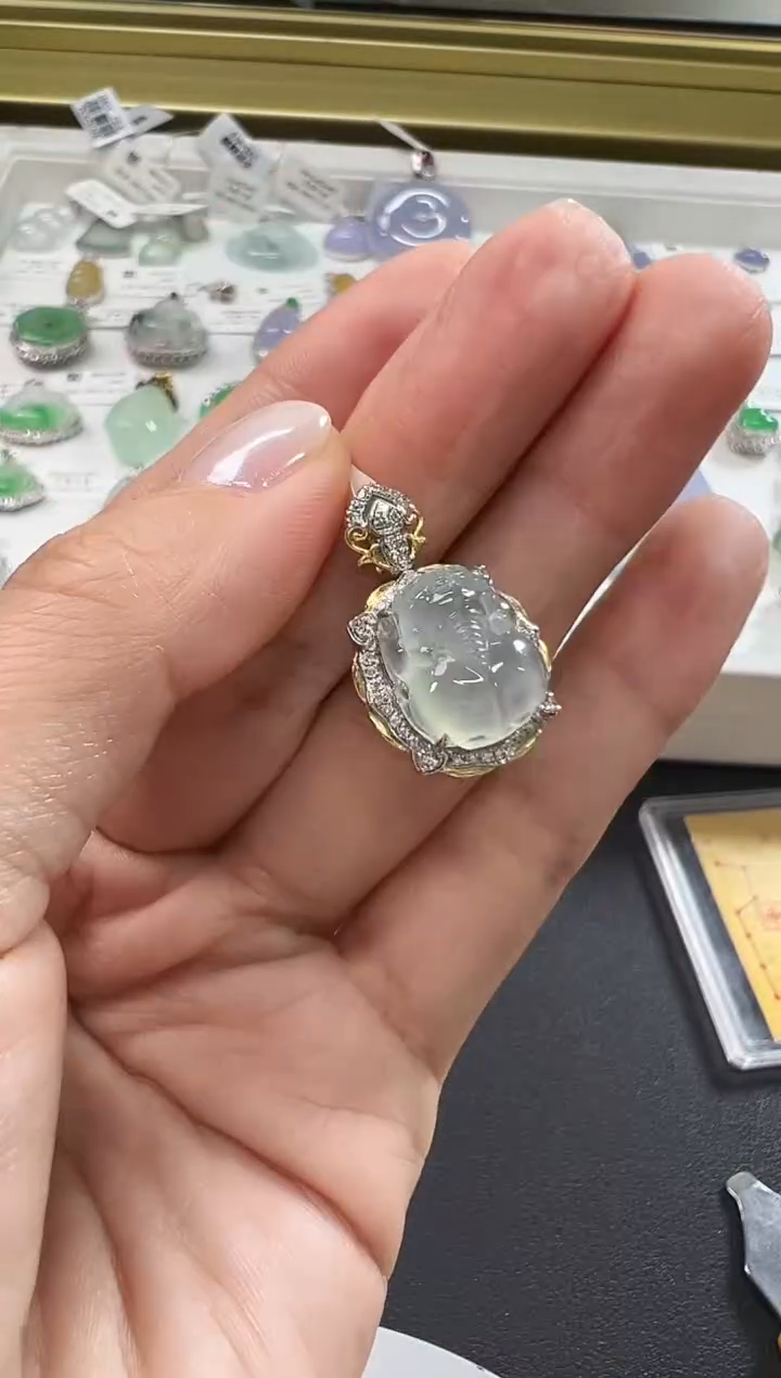 颈饰18K金镶嵌翡翠KYP1205-025