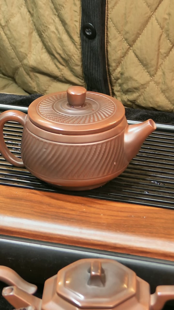 【闪购商品】壶紫陶跳刀凤鸣汉瓦壶300ml（微瑕）