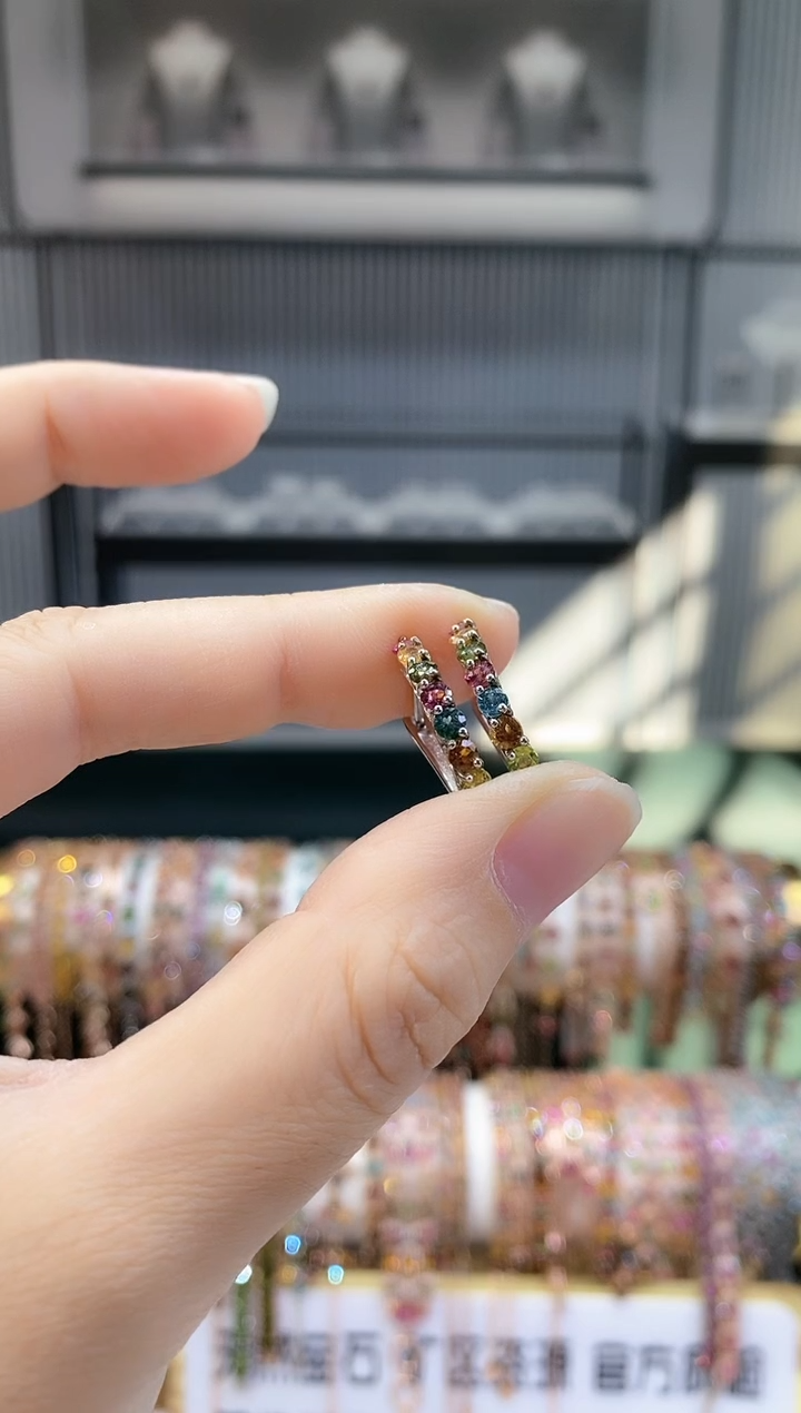 银S925镶嵌耳扣碧玺1388888888888