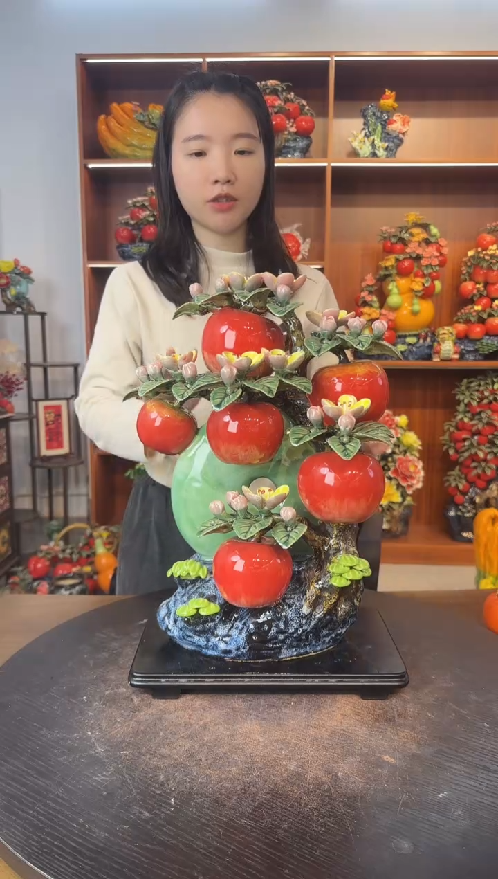 陶瓷玉环苹果摆件