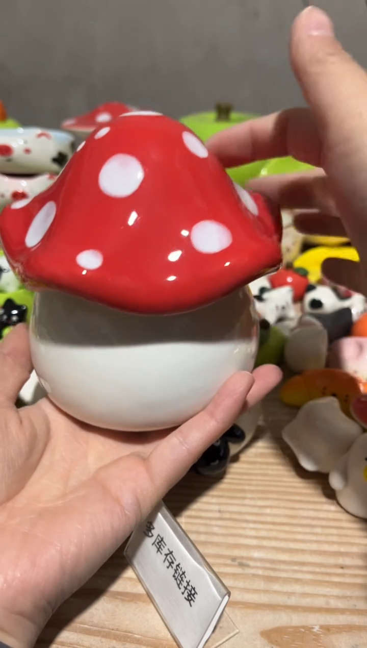 26手工手绘陶瓷品