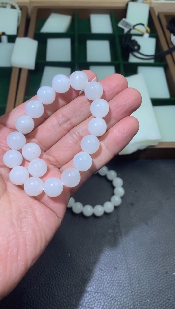 未镶嵌手串和田玉手串