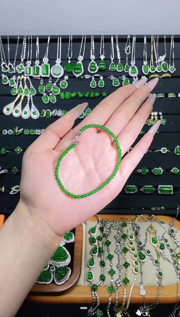 银S925镶嵌翡翠手链多样性