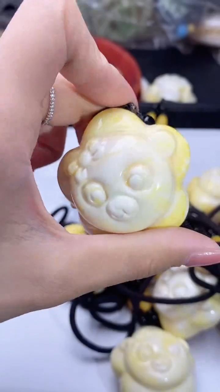 未镶嵌颈饰蜜蜡90      套装