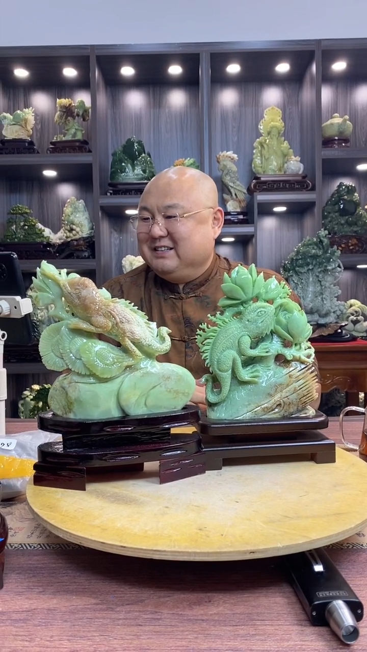 玉云****鑫 玉岫岩料手工雕刻摆件居家装饰送礼一物一图