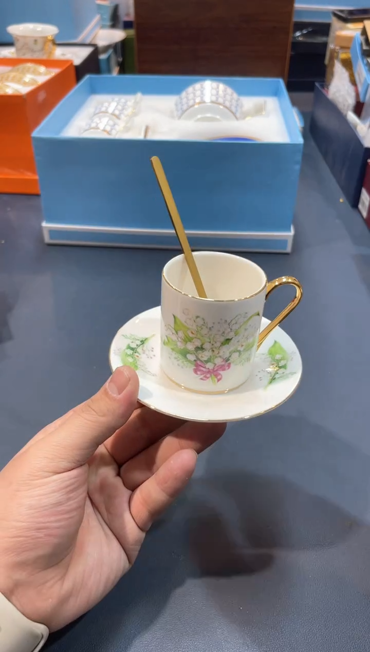 【闪购商品】碗F749全场正品，京东包邮