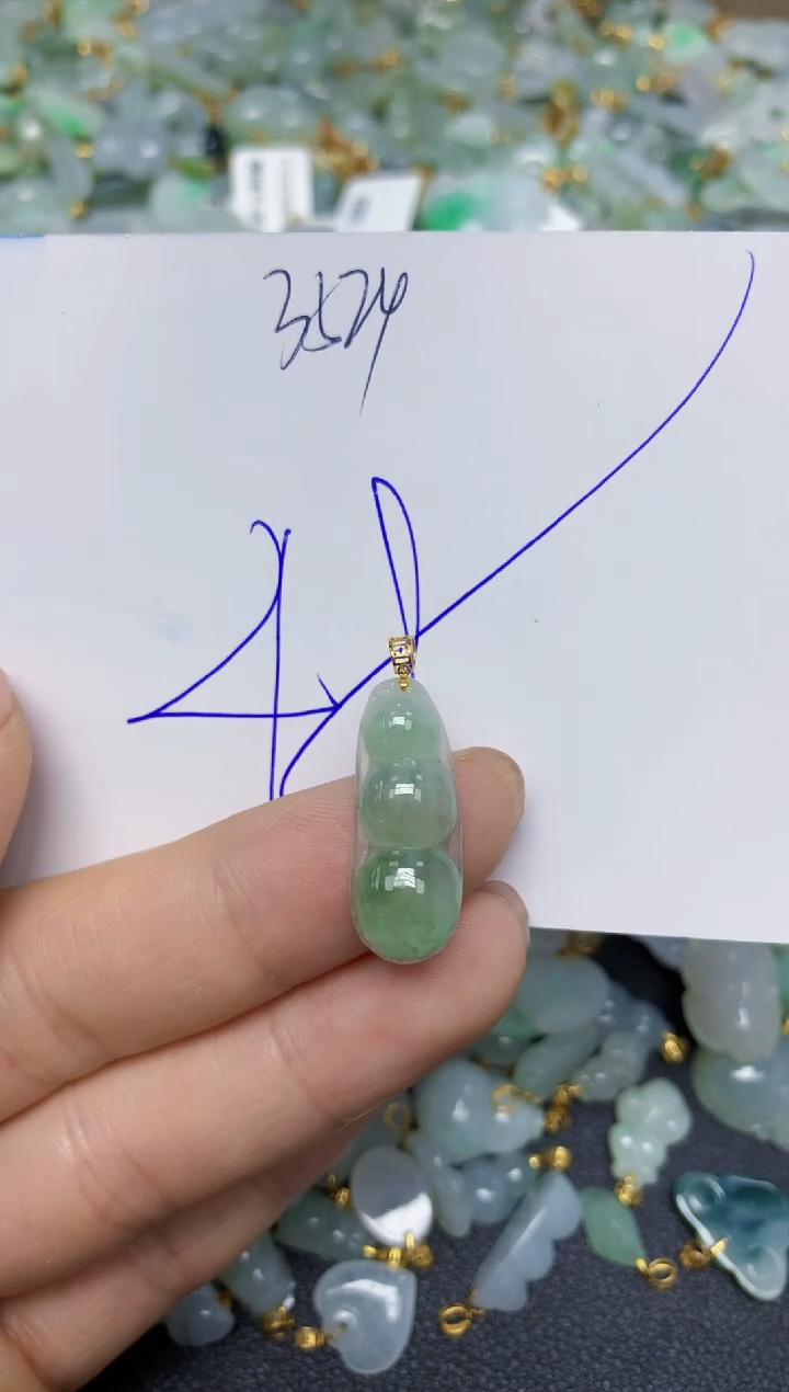 【闪购商品】翡翠挂件18K金镶嵌 天然翡翠A货