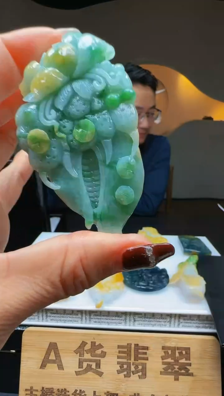 【闪购商品】定制翡翠未镶嵌Q04884翡翠毛货