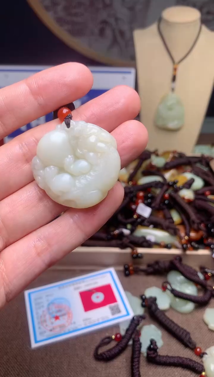 【闪购商品】和田玉颈饰未镶嵌1