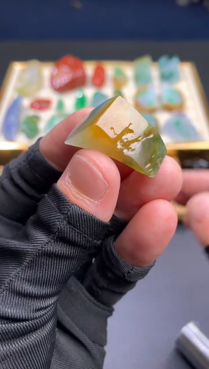 【闪购商品】定制翡翠未镶嵌           
