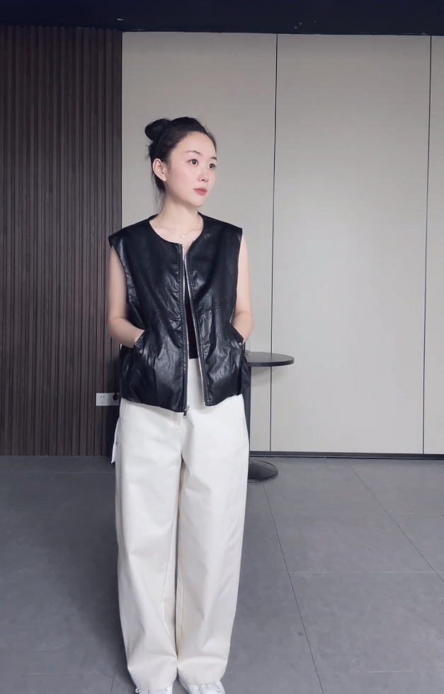 0914-21  女士气质百搭时尚甜酷皮马甲   MB  1803