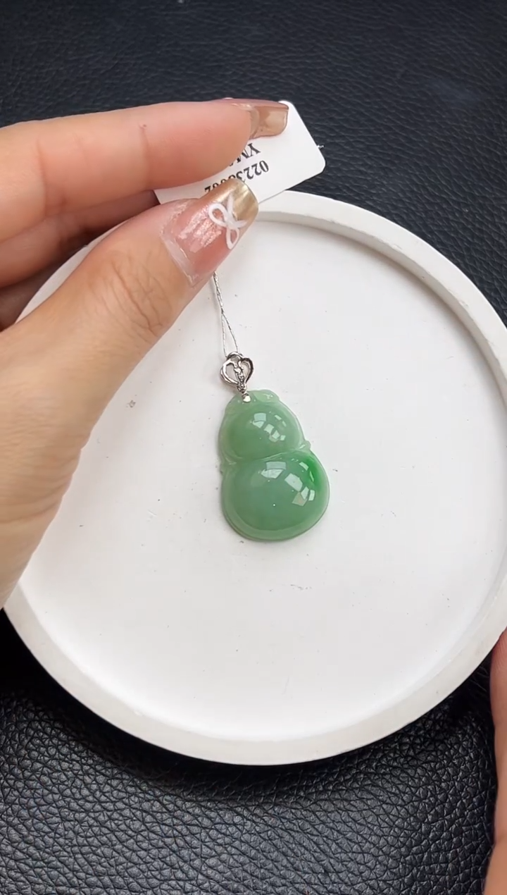 【闪购商品】翡翠颈饰18K金镶嵌YM994-5 葫芦