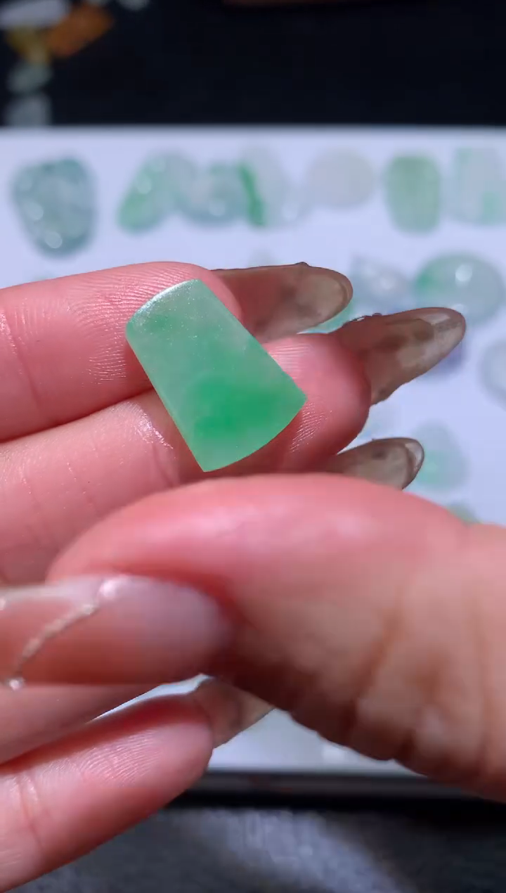 【闪购商品】定制翡翠未镶嵌毛货