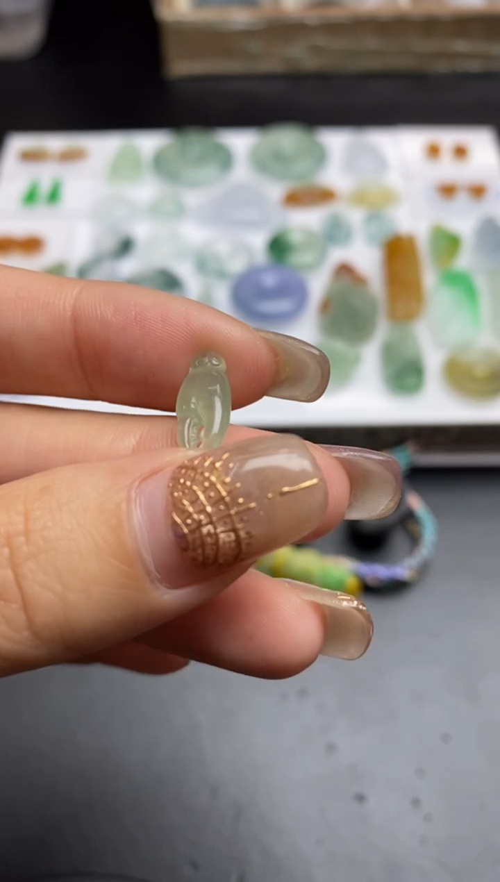 【闪购商品】定制翡翠未镶嵌翡翠毛货~