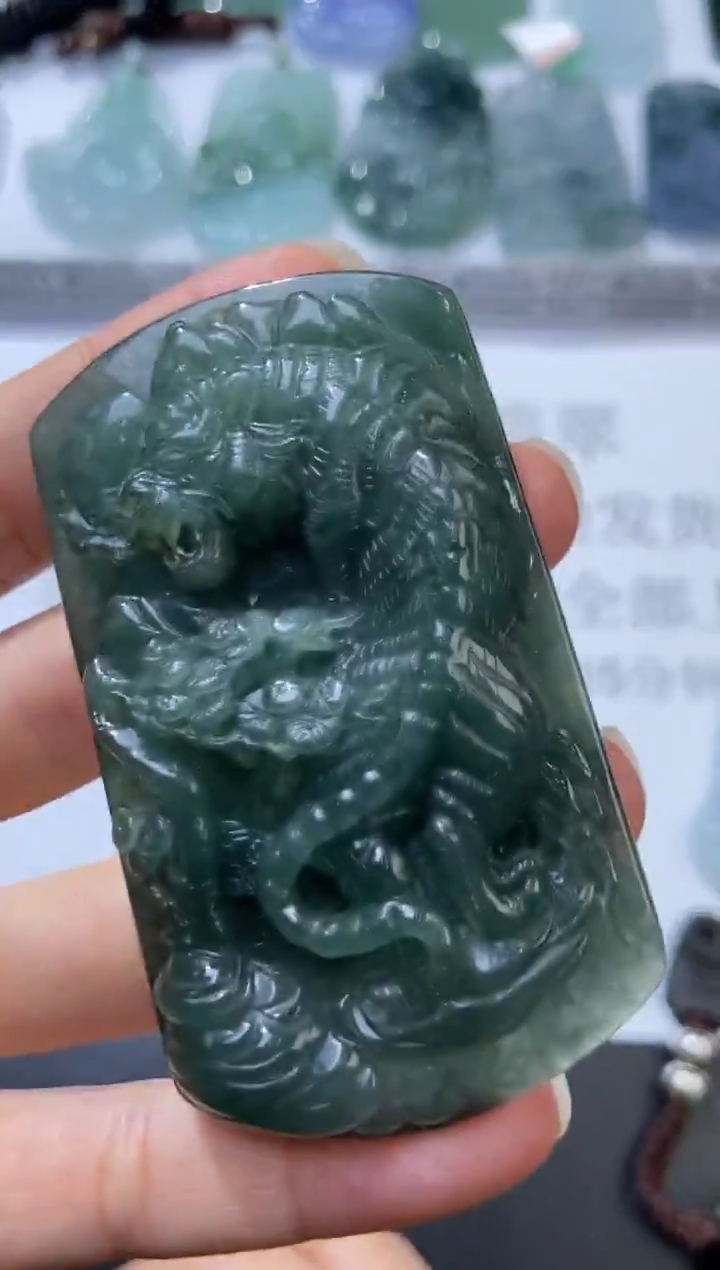 颈饰未镶嵌翡翠376922  多人
