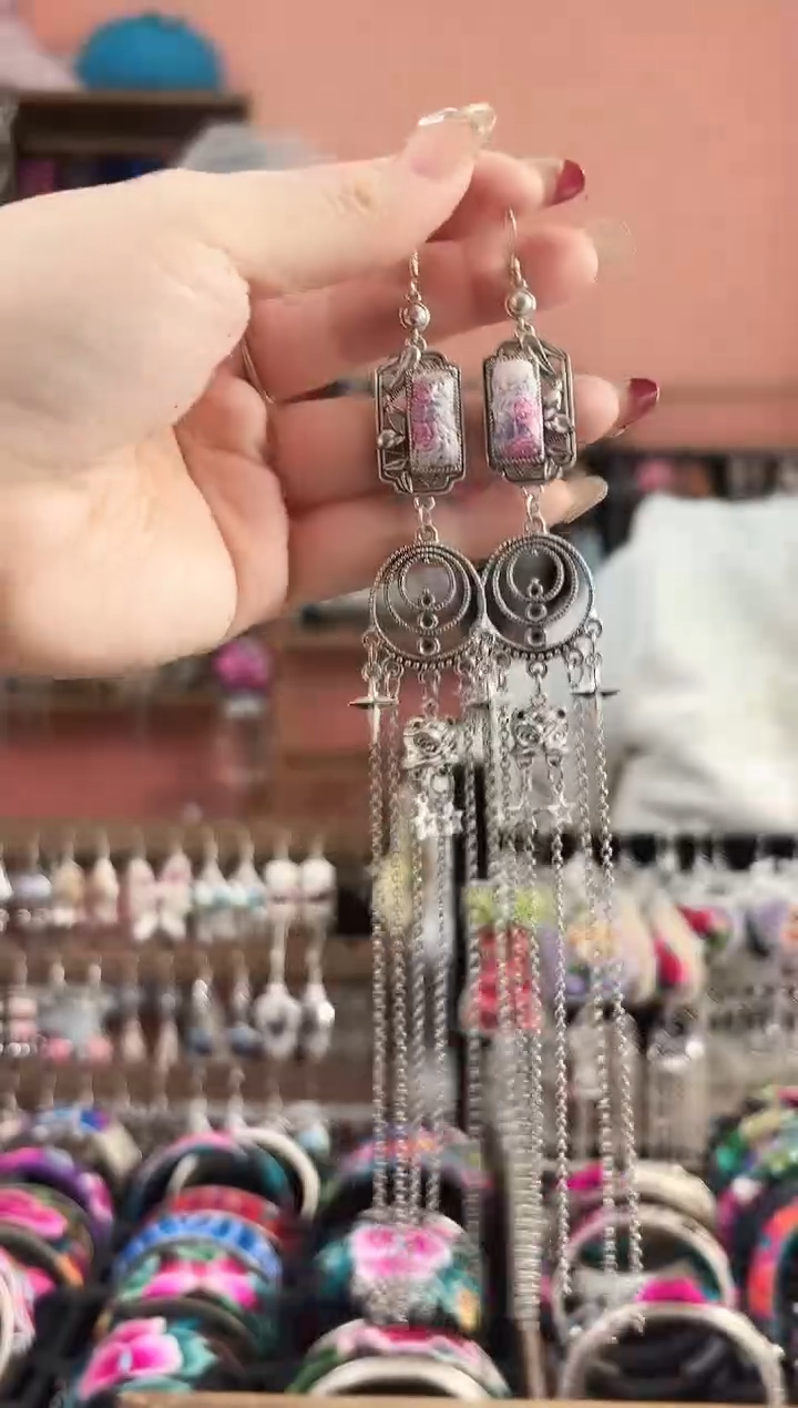 织绣艺枝独绣手工饰品18