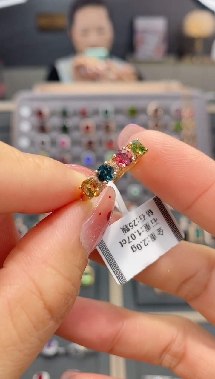 【闪购商品】碧玺戒指18K金镶嵌1.07  