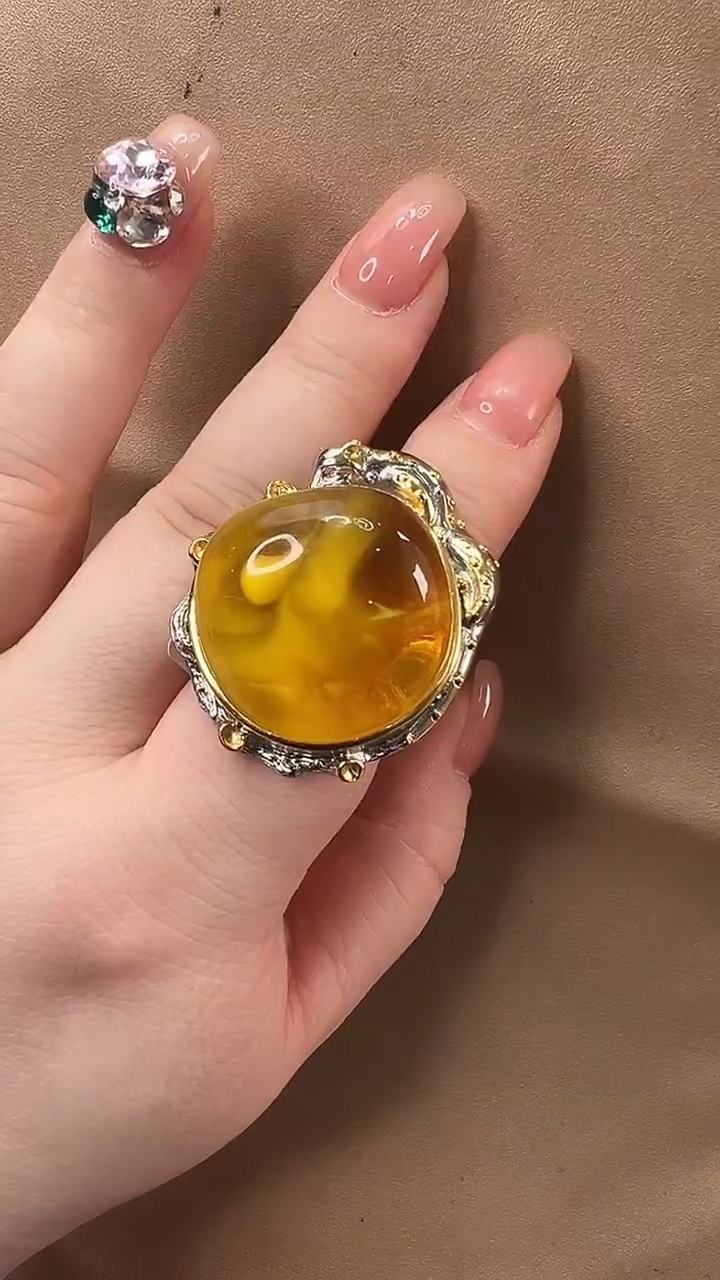 琥珀颈饰未镶嵌戒指