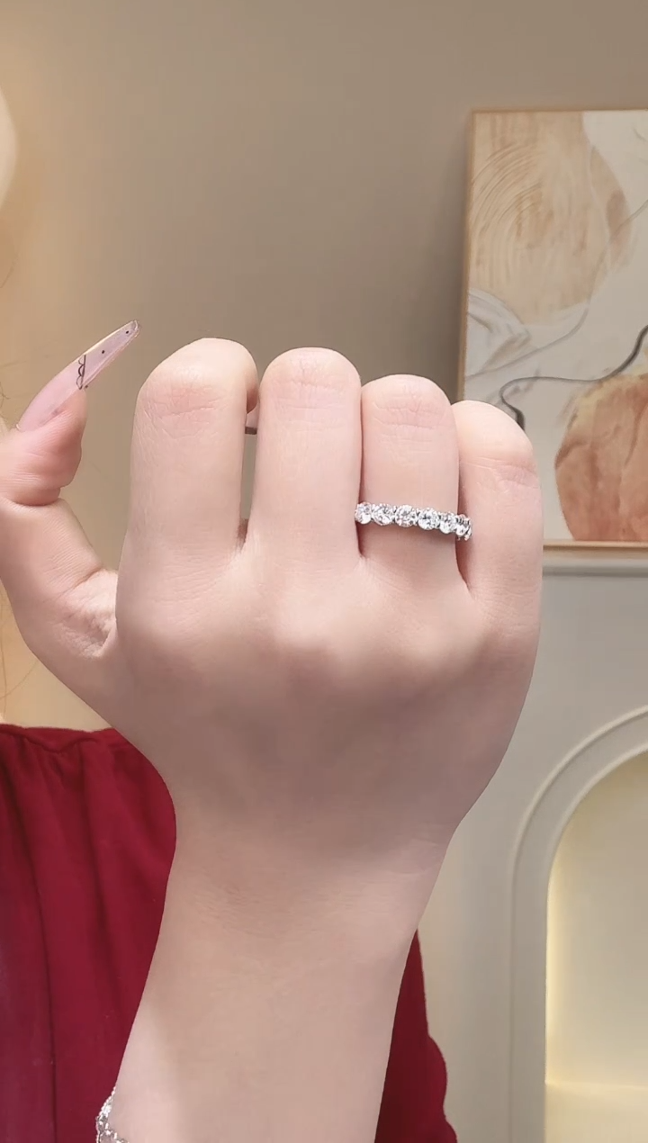 18K金镶嵌实验室培育钻石20分半圈圆钻排戒 17戒围