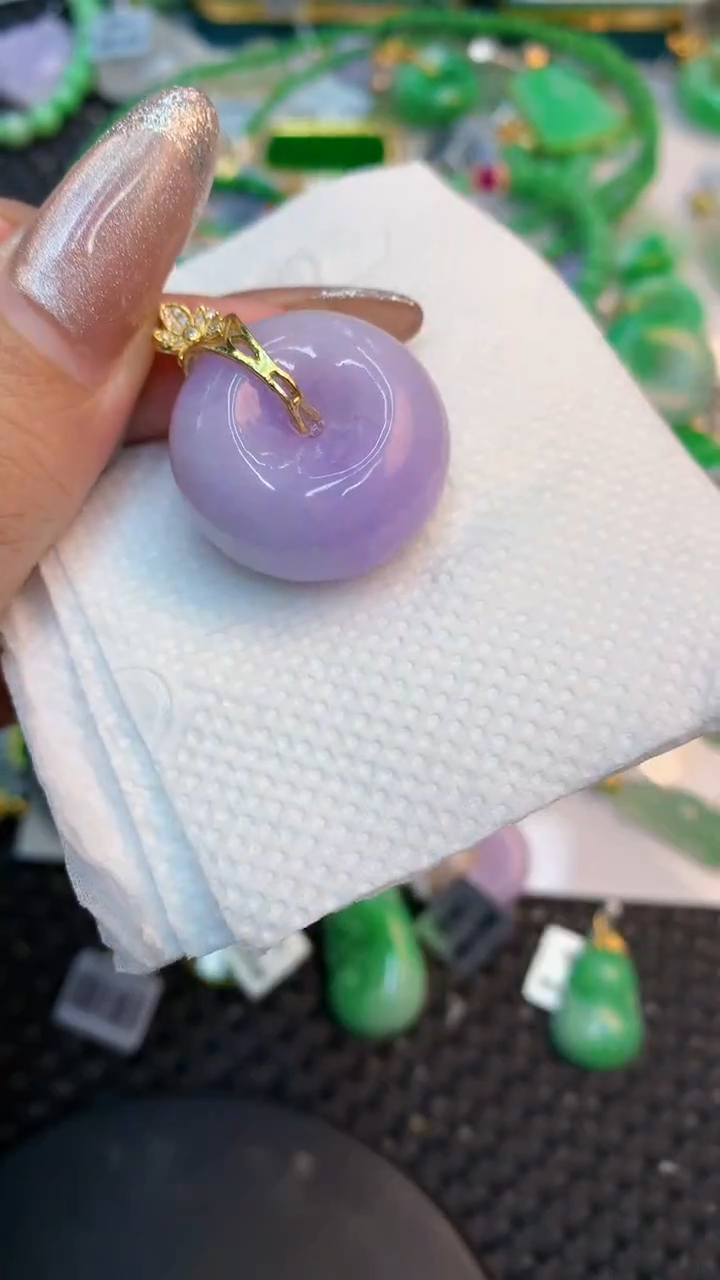 颈饰未镶嵌翡翠1