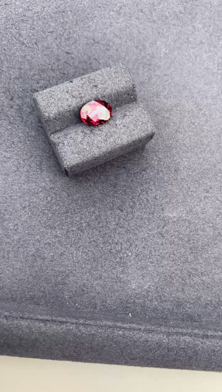 【闪购商品】石榴石裸石未镶嵌2ct镁铝榴石