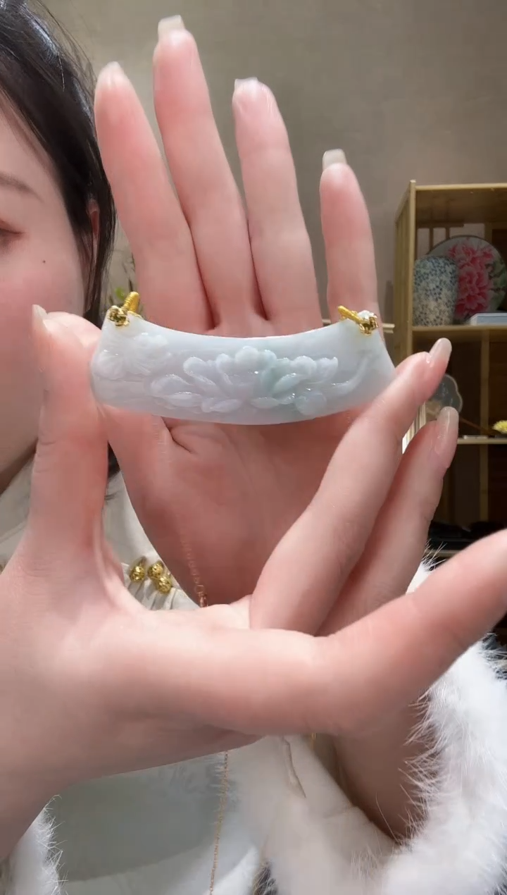 【闪购商品】翡翠颈饰未镶嵌吊坠