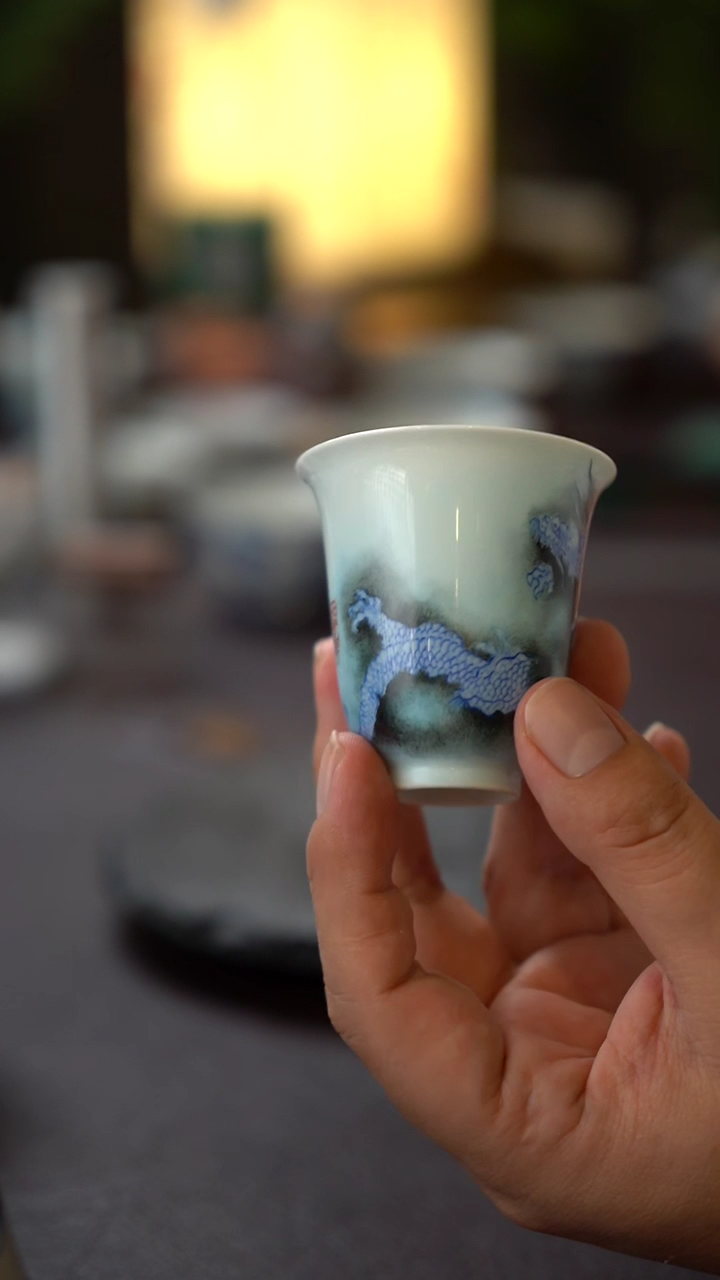 14号墨彩龙纹闻香杯