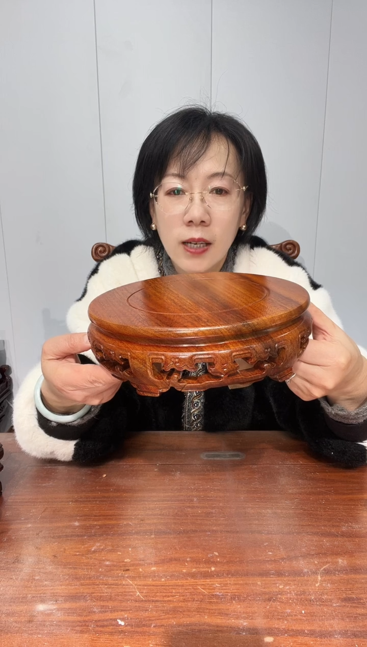 木老花圆形21.5*23*6.5  