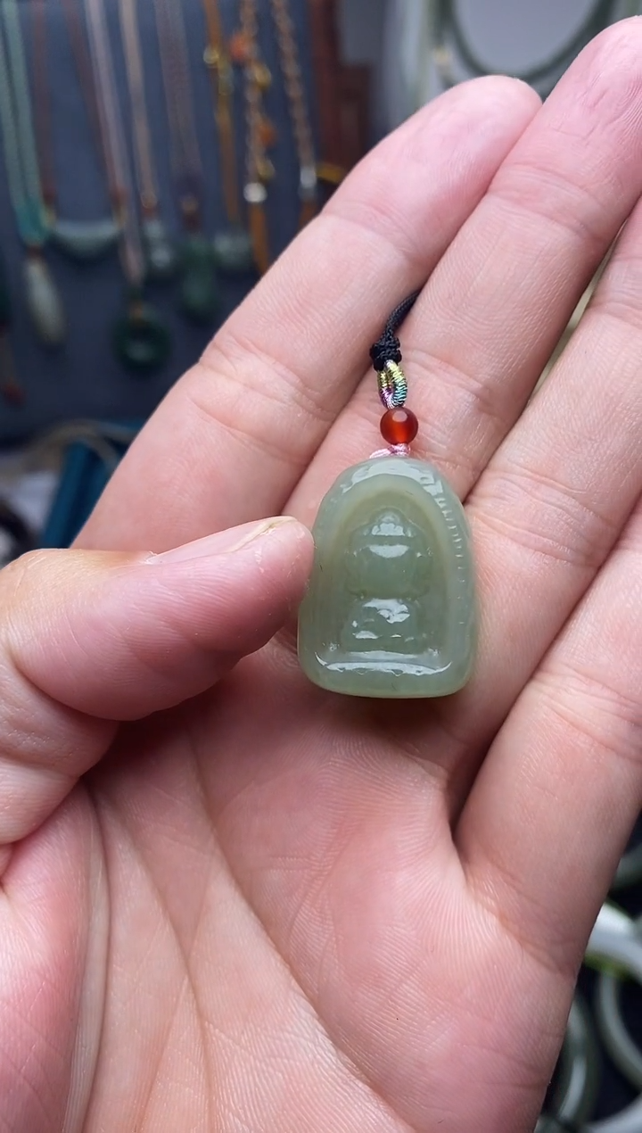 颈饰未镶嵌和田玉1