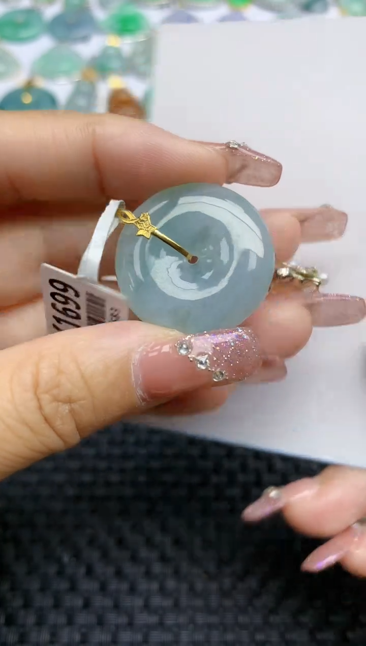 【闪购商品】翡翠颈饰18K金镶嵌天然A货翡翠 67