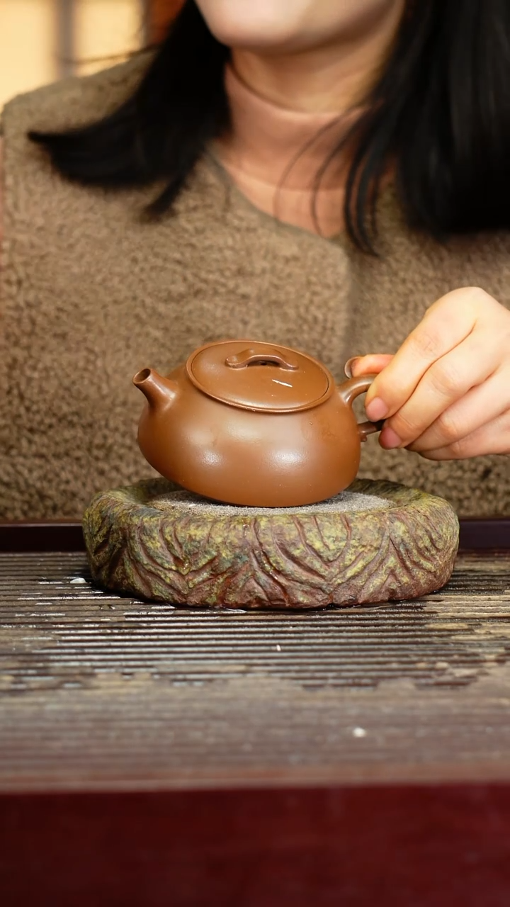 宜兴原矿紫砂壶茶壶宜兴原矿紫砂壶茶壶120C