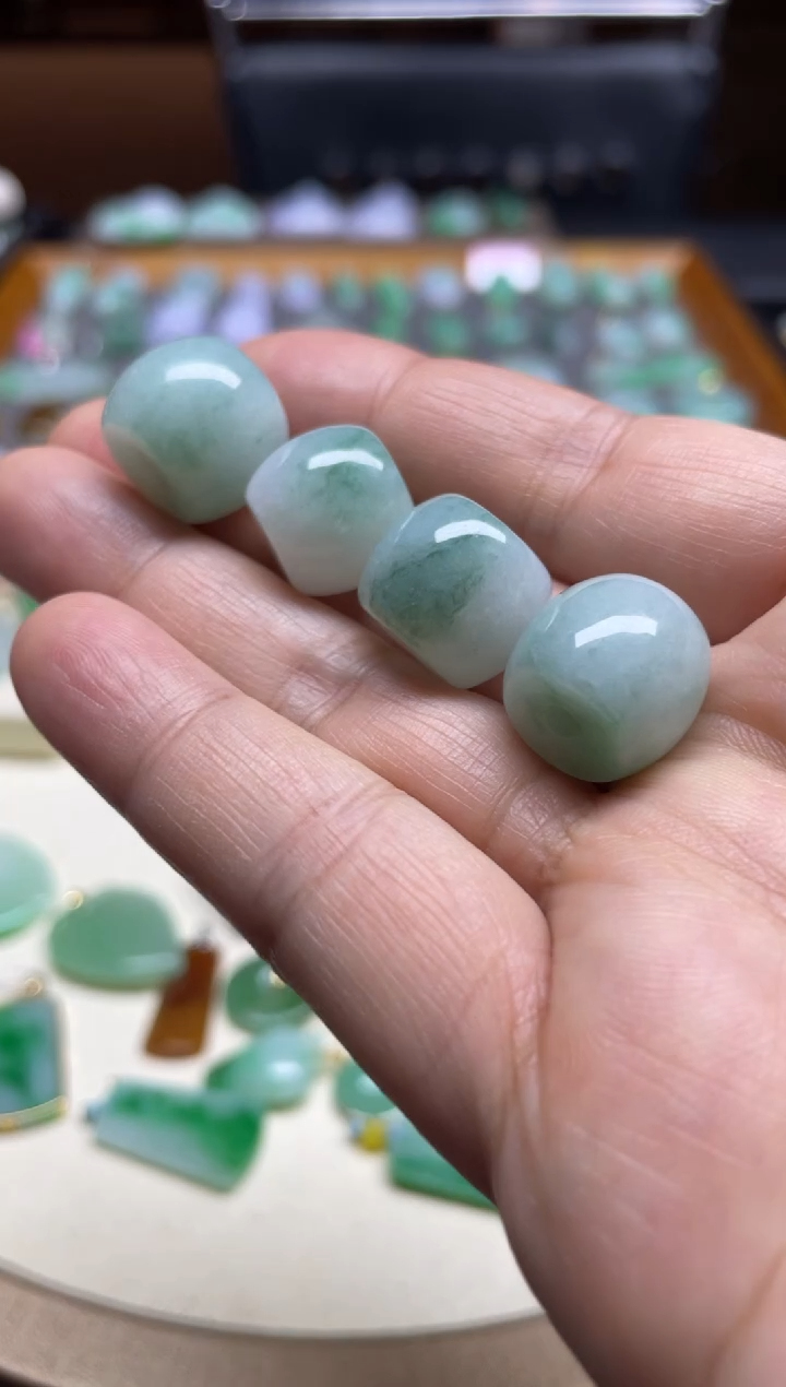 【闪购商品】翡翠颈饰未镶嵌路路通多样性发其一