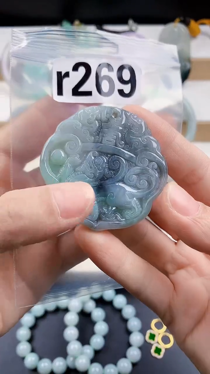 颈饰未镶嵌翡翠天然翡翠吊坠挂件