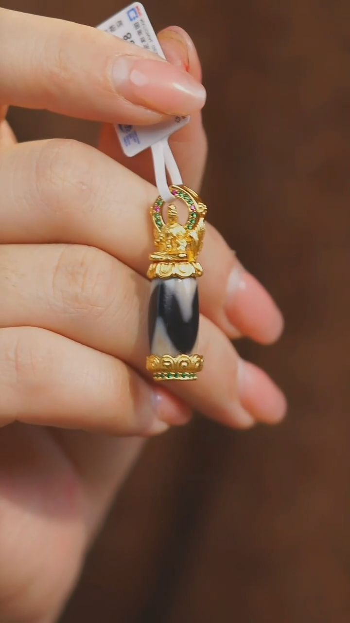 【闪购商品】玛瑙/玉髓吊坠银S925镶嵌多样性发其一