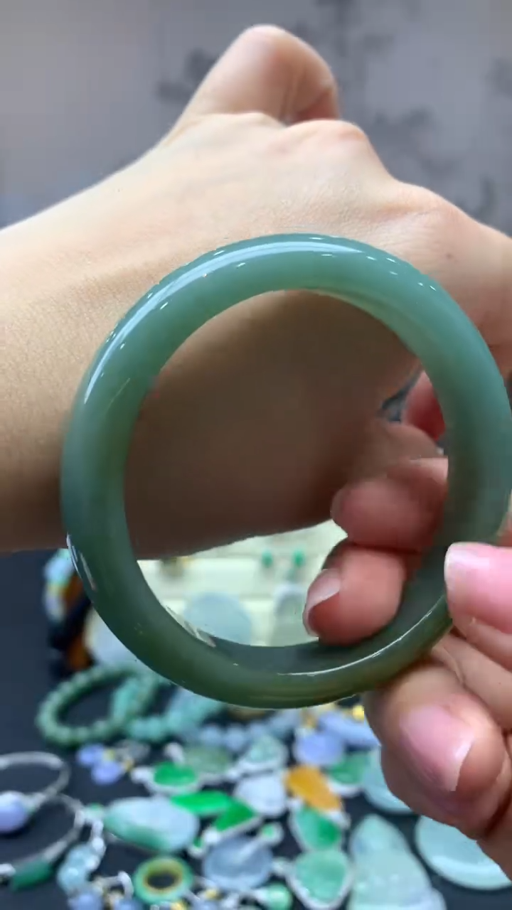【闪购商品】翡翠手镯未镶嵌30-天然翡翠
